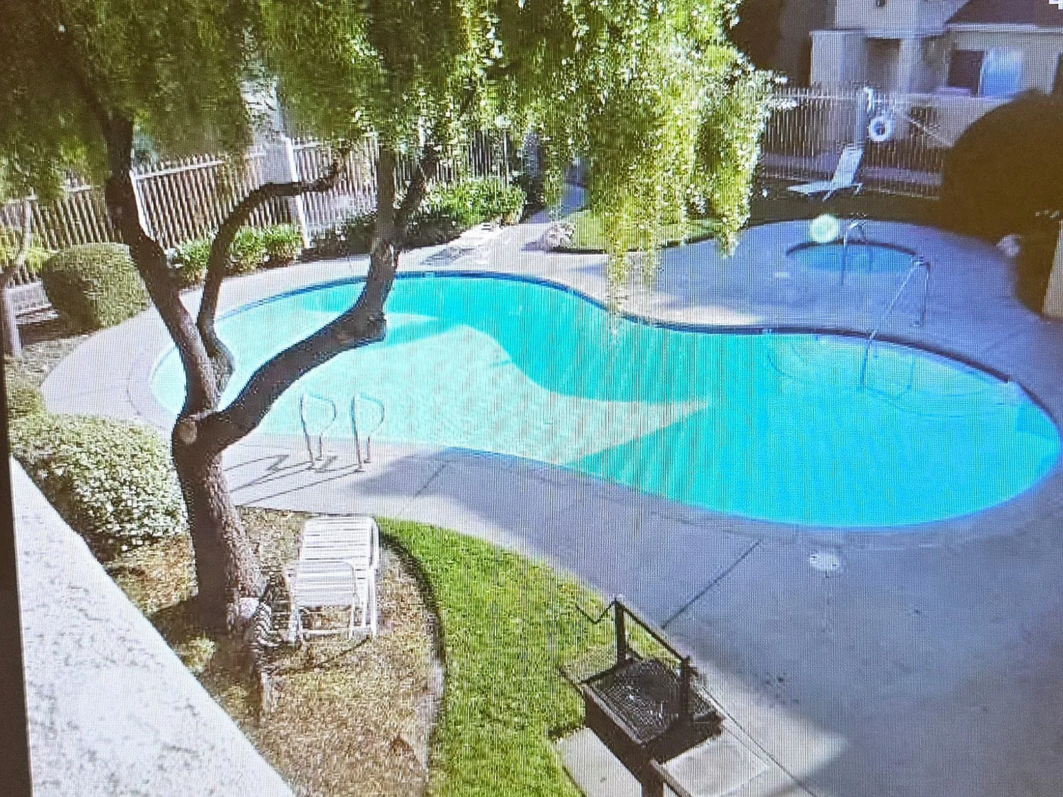 220 E Grant St — Photo 3
