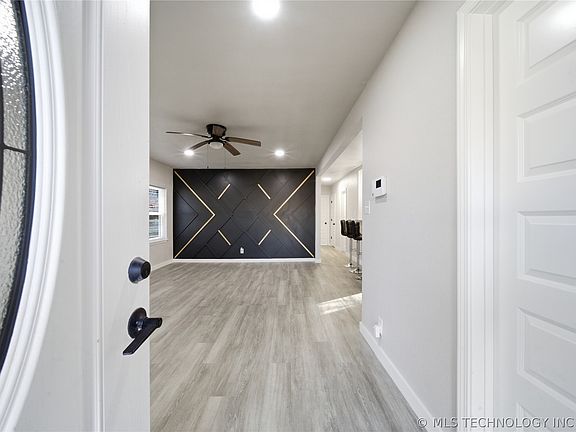 5th image of 2301 Denver St