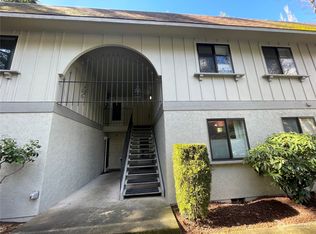 12505 NE 117th Pl APT J4, Kirkland, WA