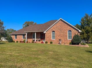 526 Sharpe School Rd, Calvert City, KY 42029