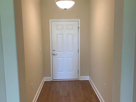 5th image of 9687 Creets Landing Dr #Cl28