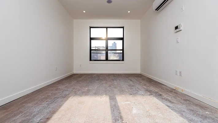 Rented by Nooklyn NYC LLC | media 17