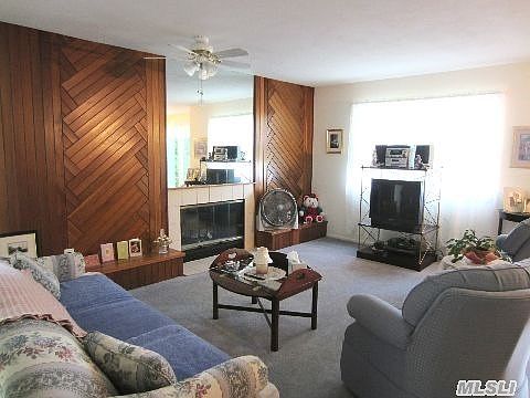 2nd image of 7 Erin Ln