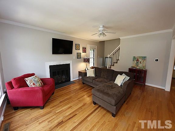 2nd image of 4115 Wallingford Pl
