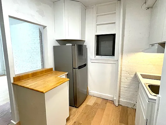 Rented by REAL New York | media 11