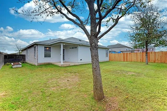 909 Whitley Dr — Photo 14
