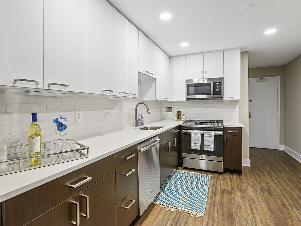 1st image of 1515 Richmond Hwy #317