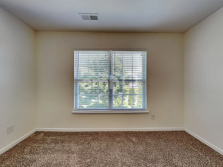 1440 Cantwell Ct — Photo 15