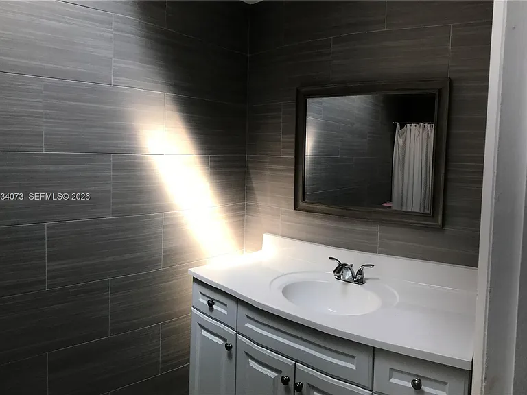 2444 SW 58th Mnr — Photo 16
