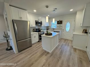 644A Plymouth Dr, Lakewood, NJ 08701