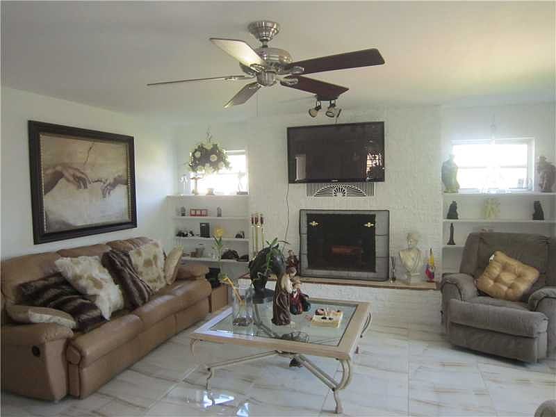 1st image of 705 NW 7th St