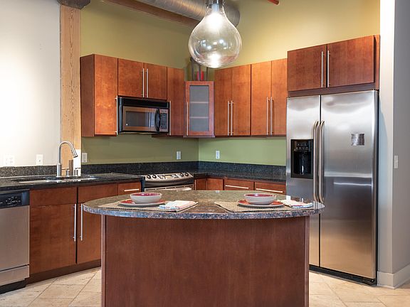 3rd image of 533 Columbia Ave APT 101