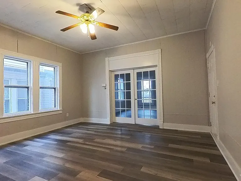 1715 Sanderson Ave #1 — Photo 4