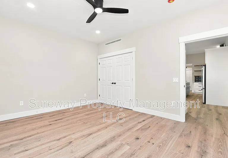 5565 Pennell Rd #2 — Photo 12