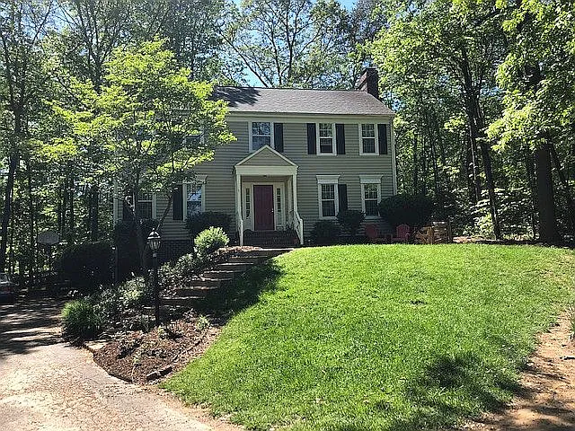 1915 Barron Ct photo 1