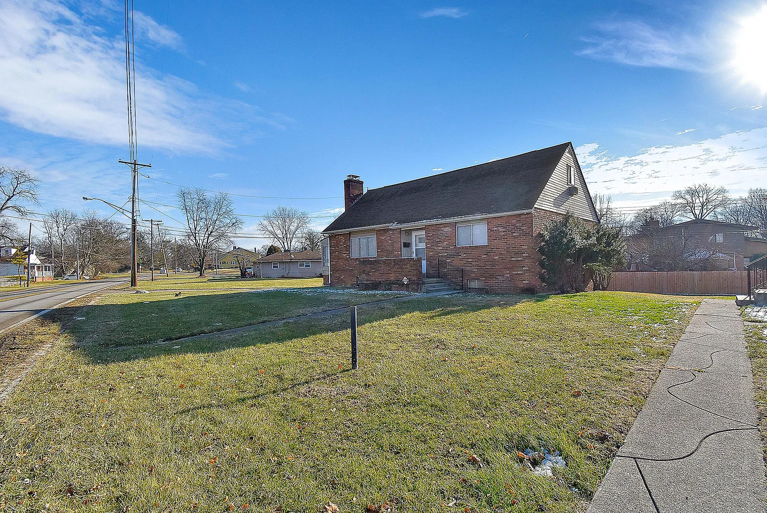 2181 Leonard Ave photo 1