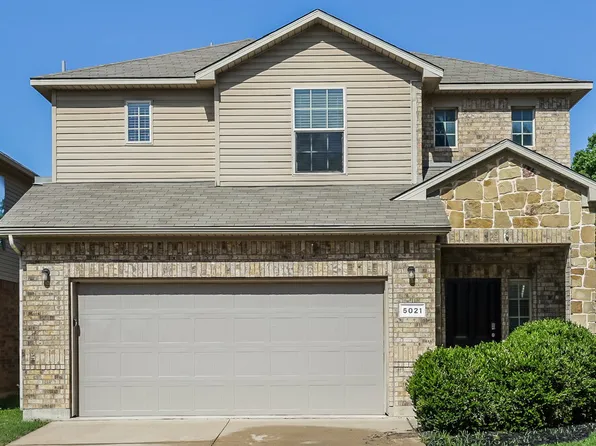 5021 Britton Ridge Ln, Fort Worth, TX 76179