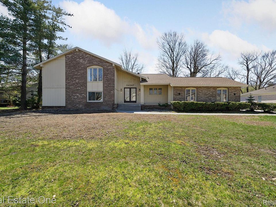 1st image of 34347 Lakehurst Dr