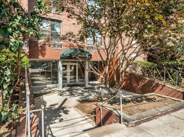 65-15 38th Avenue image 9 of 12