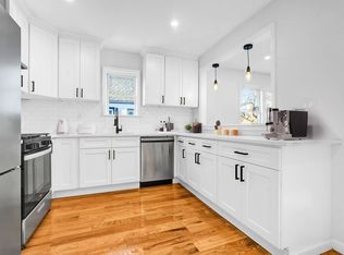 121-14 196th St, Springfield Gardens, NY 11413
