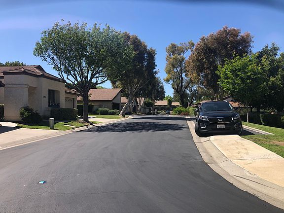 5th image of 369 Estancia Pl