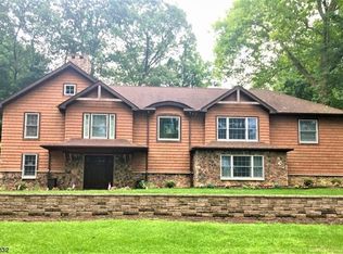 81 Woodlawn Rd, Sparta, NJ 07871