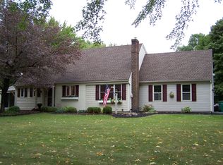 647 Apple Grove Cir, Webster, NY 14580
