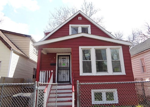 1st image of 5735 S Hoyne Ave