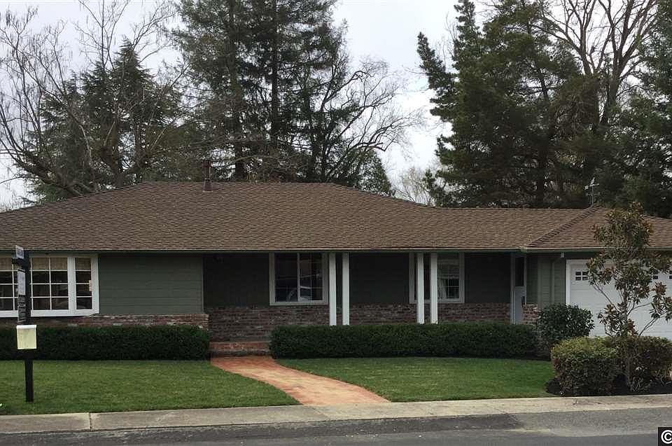 1st image of 85 Margaret Dr
