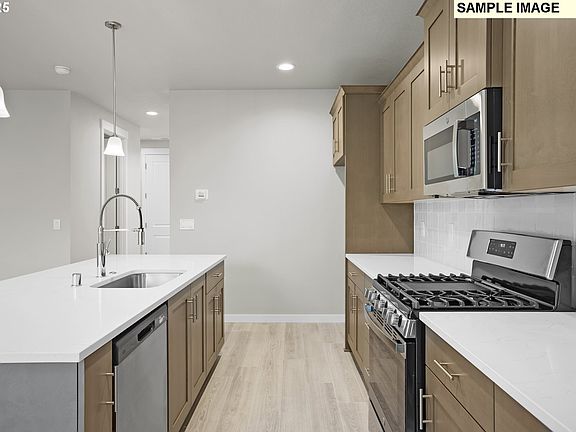 7th image of this home