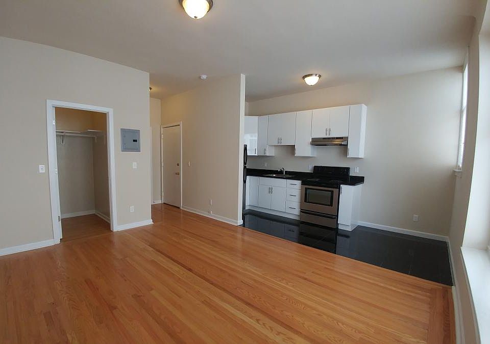 2nd image of 50 Golden Gate Ave APT 522