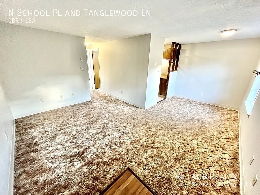 Top Floor! End-unit! Roomy 1-Bed with A/C, Private Entrance, & Off-Street Parking! — Photo 2
