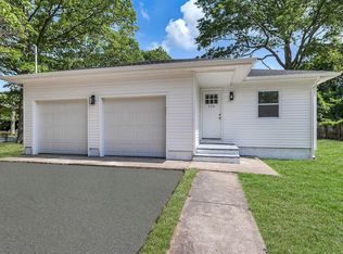 116 Fulton Ave, Mastic, NY 11950