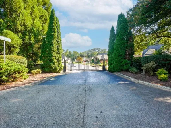 9065 Ivyshaw Lndg, Gainesville, GA 30506