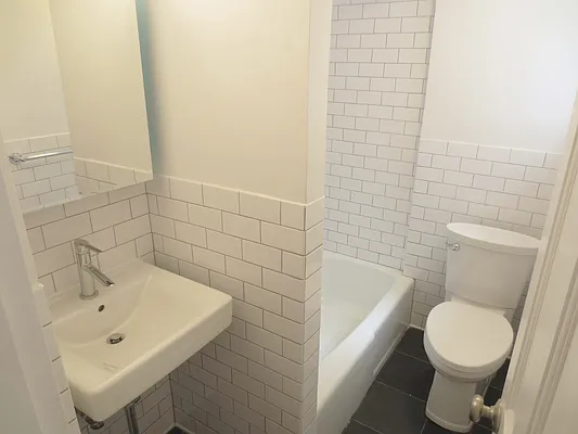 Rented by Waverly Realty Associates | media 19