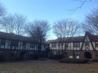 37 Pike Dr, Wayne, NJ 07470