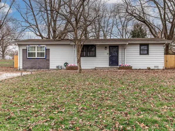 111 3rd St, Collinsville, IL 62234
