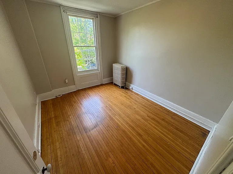 167 King St E #3 — Photo 8