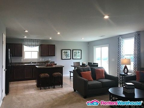 4th image of 1832 Belle Arbor Dr.