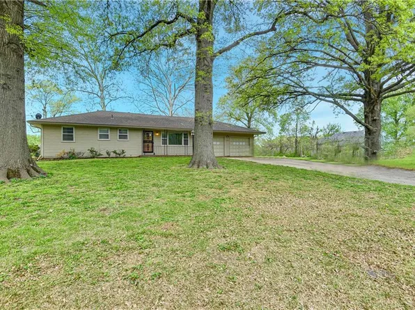 2938 N 67th St, Kansas City, KS 66104