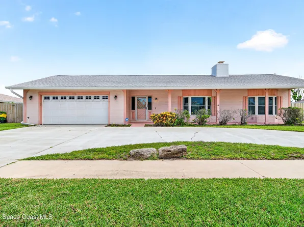 215 Dogwood Ave, Melbourne Beach, FL 32951