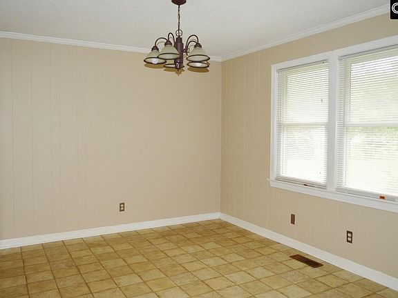 5th image of 2606 Riverland Dr