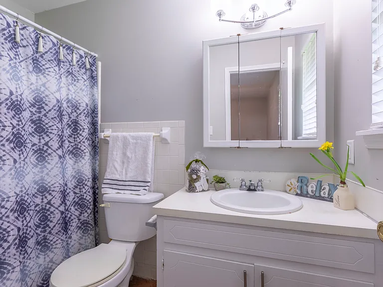 5240 Peachtree St — Photo 20