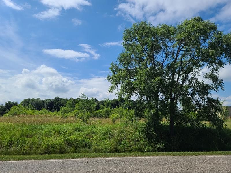 2619 E Deckerville Rd, Caro, MI 48723 Zillow