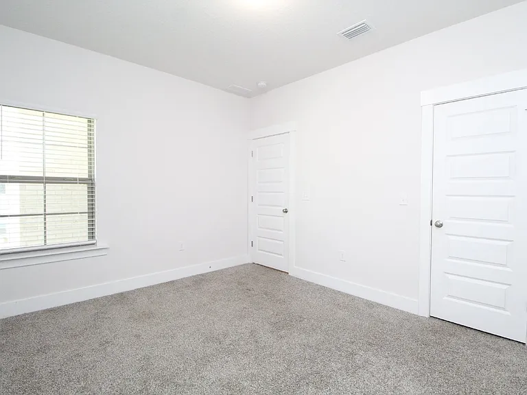 717 Brambling Ct — Photo 12