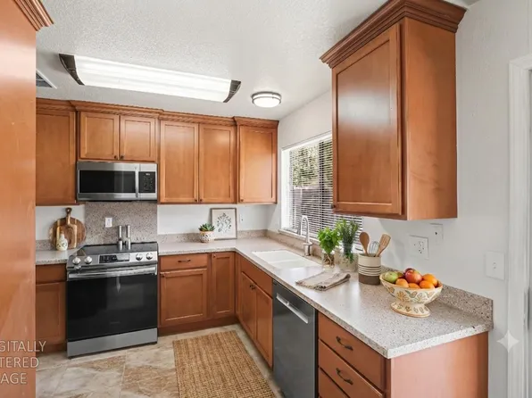 639 W Marlette St, Ione, CA 95640