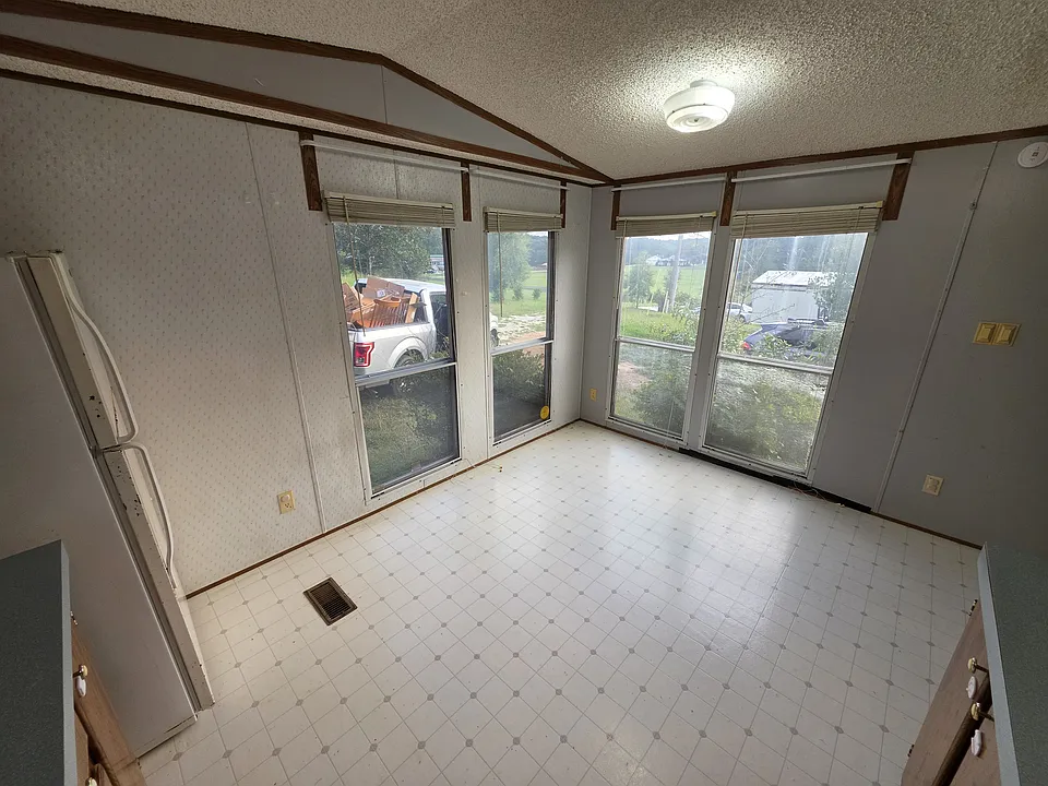 121 Joleon Ct