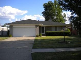 11232 Forrer Dr, Sterling Heights, MI