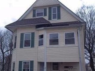 12 Camp St, Worcester, MA 01603