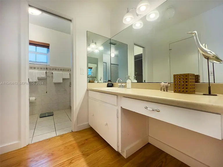 10130 SW 70th Ave — Photo 20